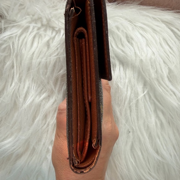 Authentic LOUIS VUITTON Brown Monogram Porte Tresor Etui Papiers Trifold Wallet - Picture 4 of 8